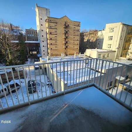Urocze Gniazdko W Centrum Poznania Екстер'єр фото